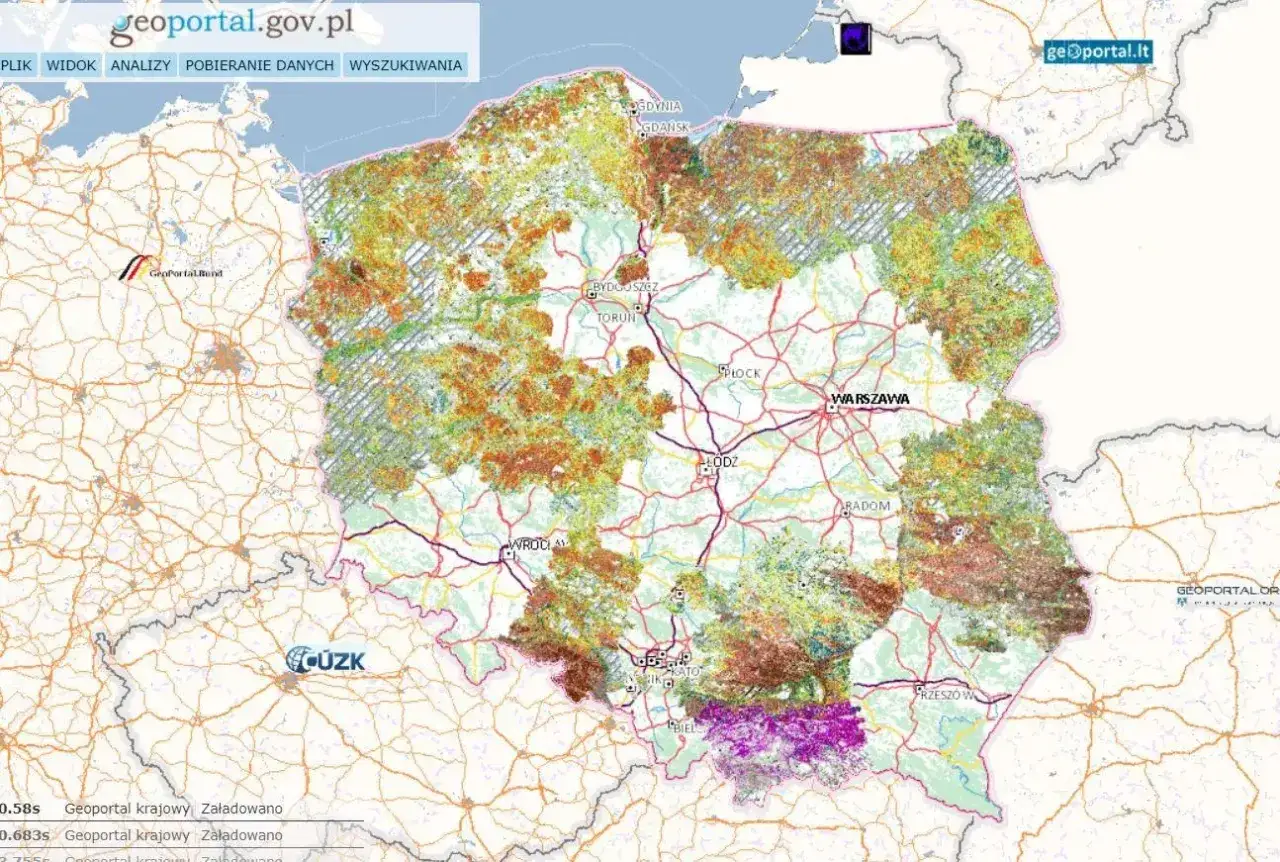 Mapa Polski z danymi o klasie ziemi. Sprawdź, jak sprawdzić klasę ziemi na geoportalu, analizując kolory i wzory na mapie.